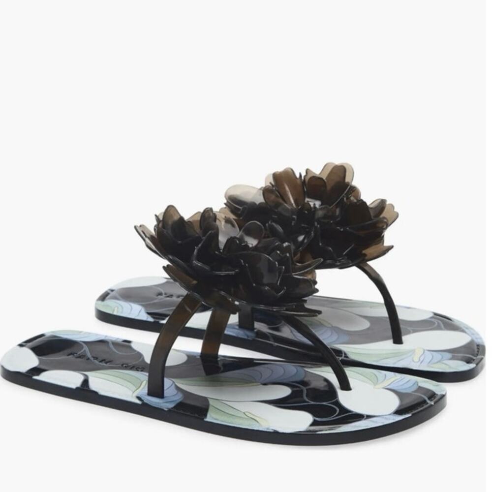 FARM Rio Black & White Flower Jelly Thong Flat Sandal / Size 8 - 9 / Flip Flops